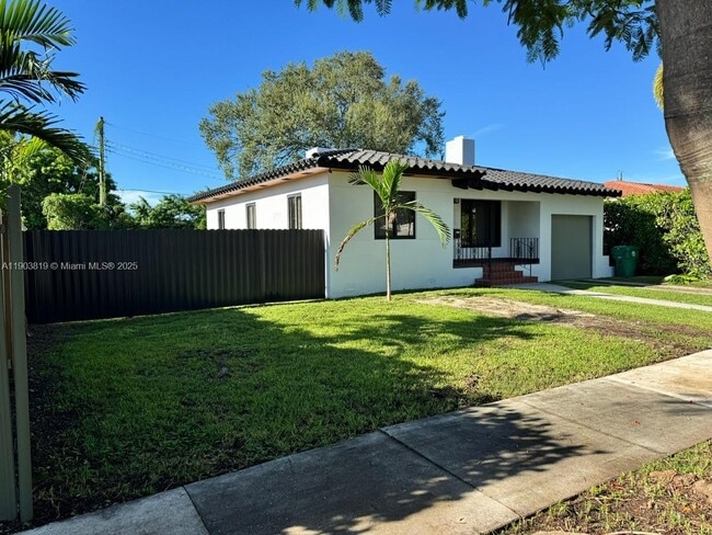 Foto del edificio - 2210 SW 25th St