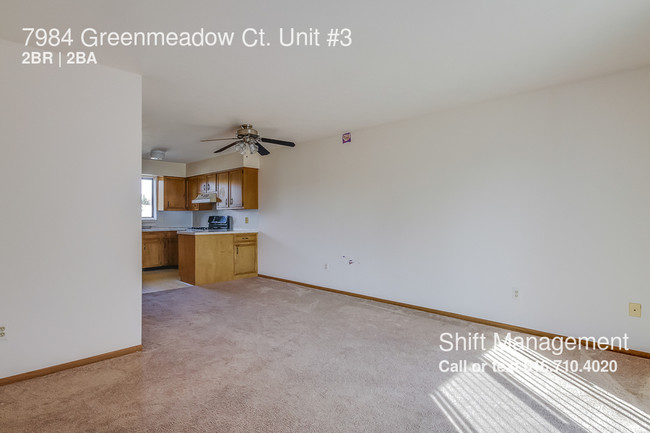 Foto del edificio - 7984 Green Meadow Ct