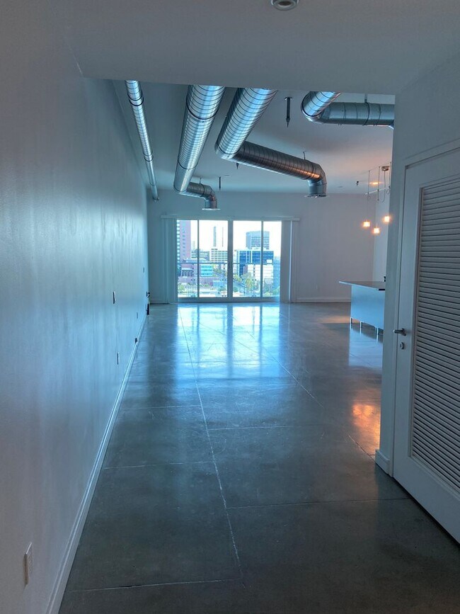 Foto del edificio - 200 Hoover Ave