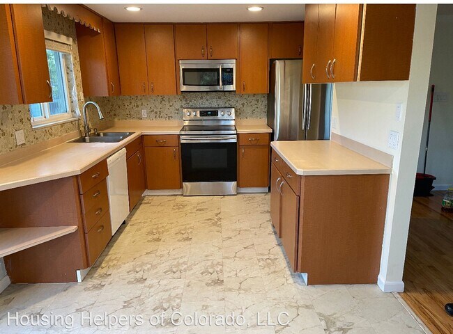 Building Photo - 4 br, 2 bath House - 11762 Keough Drive