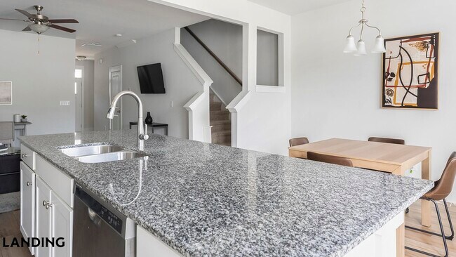 Foto del edificio - 1060 Orangeburg Rd