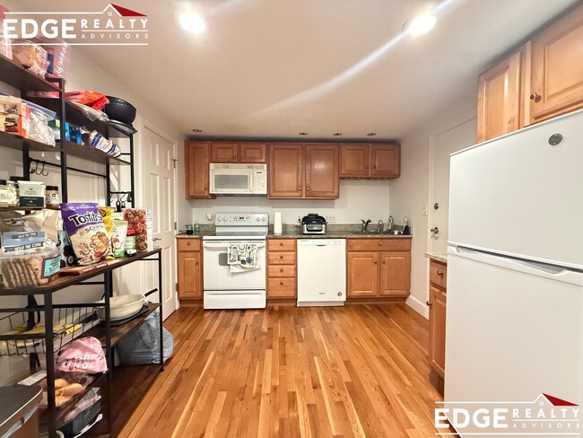 Photo - 15 Euston Rd. Unit 19 Apartment
