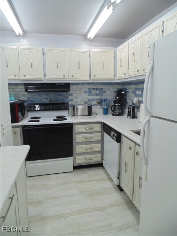 Foto del edificio - 1700 Pine Valley Dr