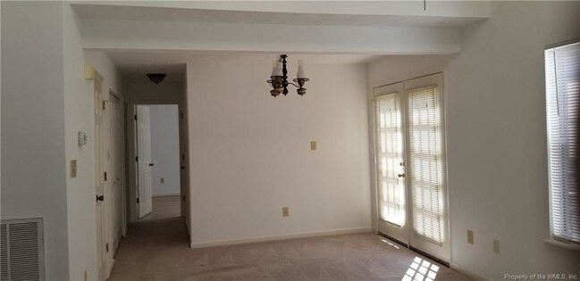 Building Photo - 120 Rain Tree Way