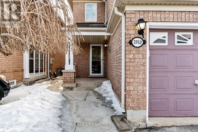 Building Photo - 3752 Milkwood Crescent