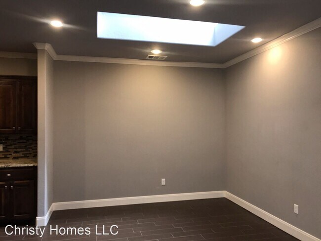 Foto del edificio - 3 br, 2 bath House - 7410 Mosely St