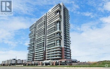 Building Photo - 2550-2550 Simcoe St N