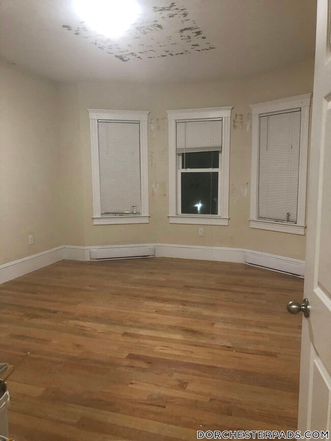 Building Photo - 408 Neponset Ave