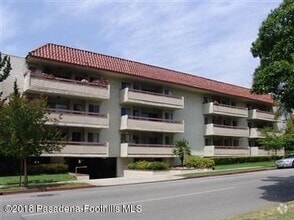 Building Photo - 125 S Sierra Madre Blvd