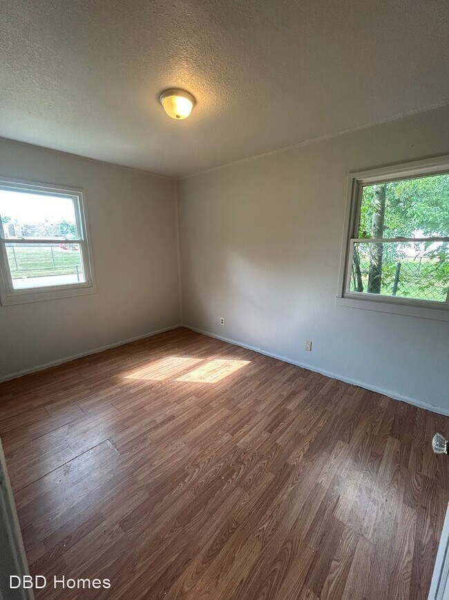 Foto del edificio - 3 br, 1 bath House - 4327 Bowser Ave