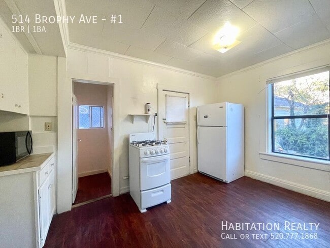 Building Photo - 514 Brophy Ave