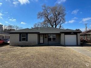 Building Photo - 2010 S Milam St