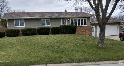Building Photo - 1707 Miller Rd