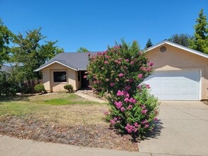 Building Photo - 2148 Hartly Cir