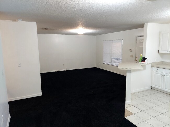 Building Photo - 1000 13th Ave S