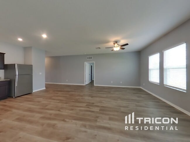 Building Photo - 5833 Herder Rd