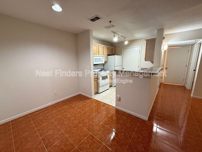 Foto del edificio - 7701 Timberlin Park Blvd