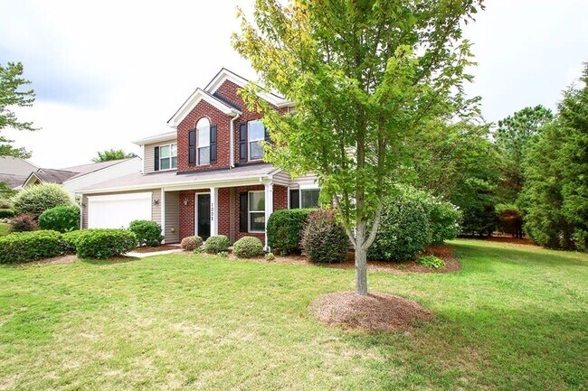 Building Photo - 1002 Bridleside Dr