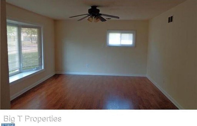 Building Photo - 3 br, 1 bath House - 1010 Marrows Rd