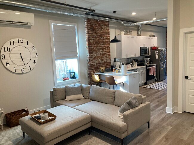 Foto del edificio - 256 Bridge St