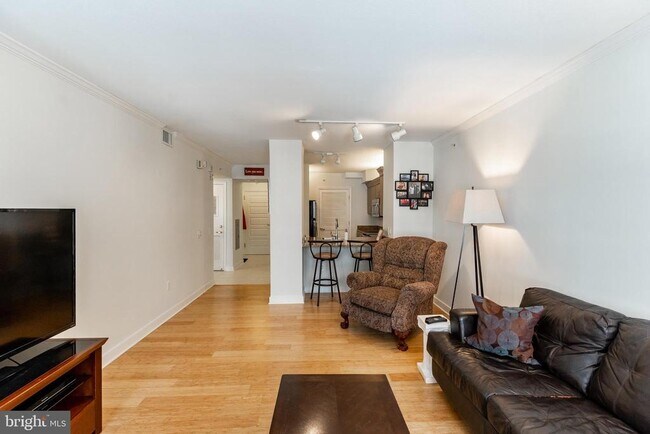 Foto del edificio - 616 E St NW