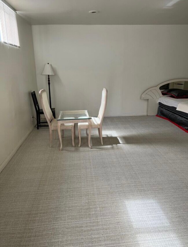 Foto del edificio - 1803 Huntington Ln