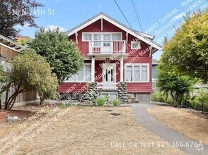 Building Photo - 318 N 74th St