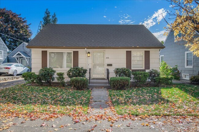 Photo - Charming Cape Cod Style 3 Bedroom/ 1 Bath ... House