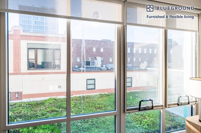 Foto del edificio - 10 Essex St