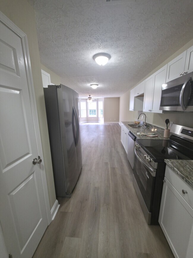 Foto del edificio - 171 Westchester Cir