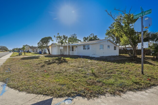 Foto del edificio - 3208 Holiday Lake Dr