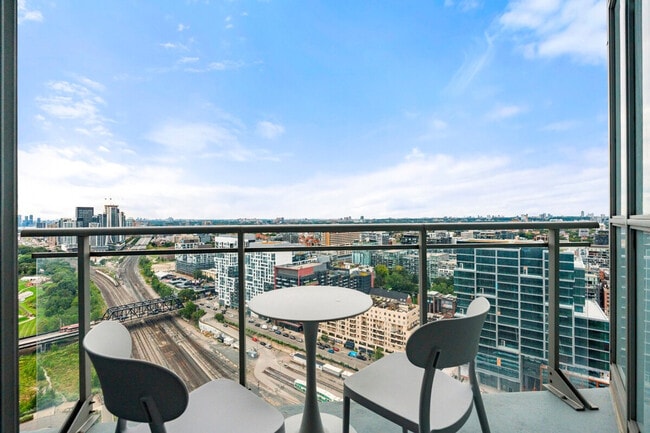 Photo du bâtiment - 1 Iceboat Terr