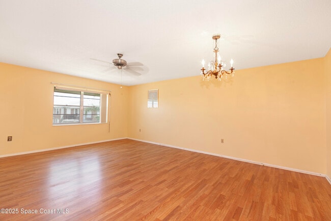 Building Photo - 190 E Olmstead Dr