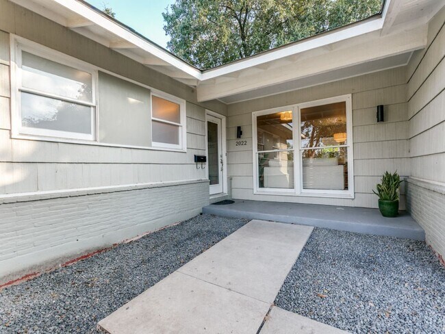 Foto del edificio - CHARMING MID-CENTURY RANCH HOME IN ALAMO H...