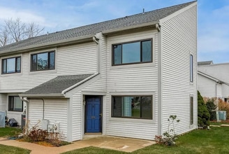 Building Photo - 108 Continental Dr