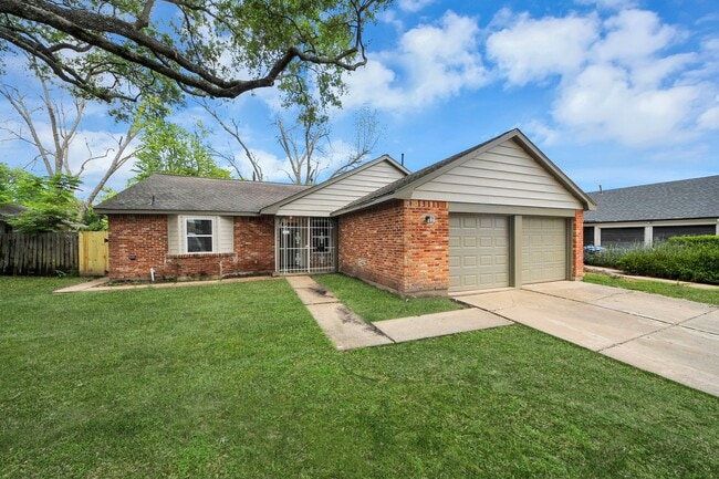 Building Photo - 6034 John Dreaper Dr