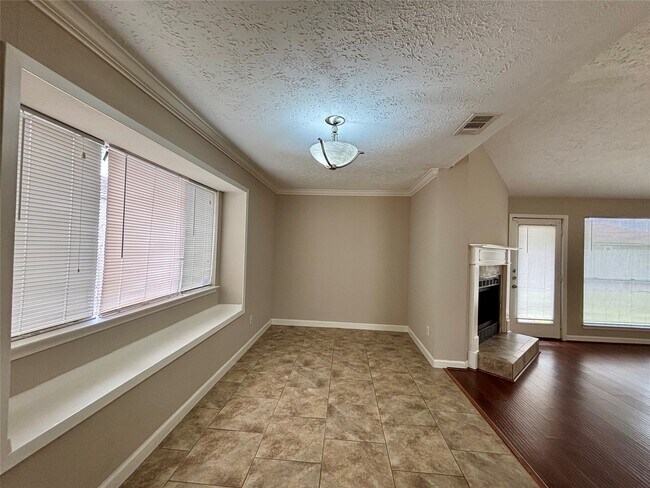 Building Photo - 2111 Squire Dobbins Dr