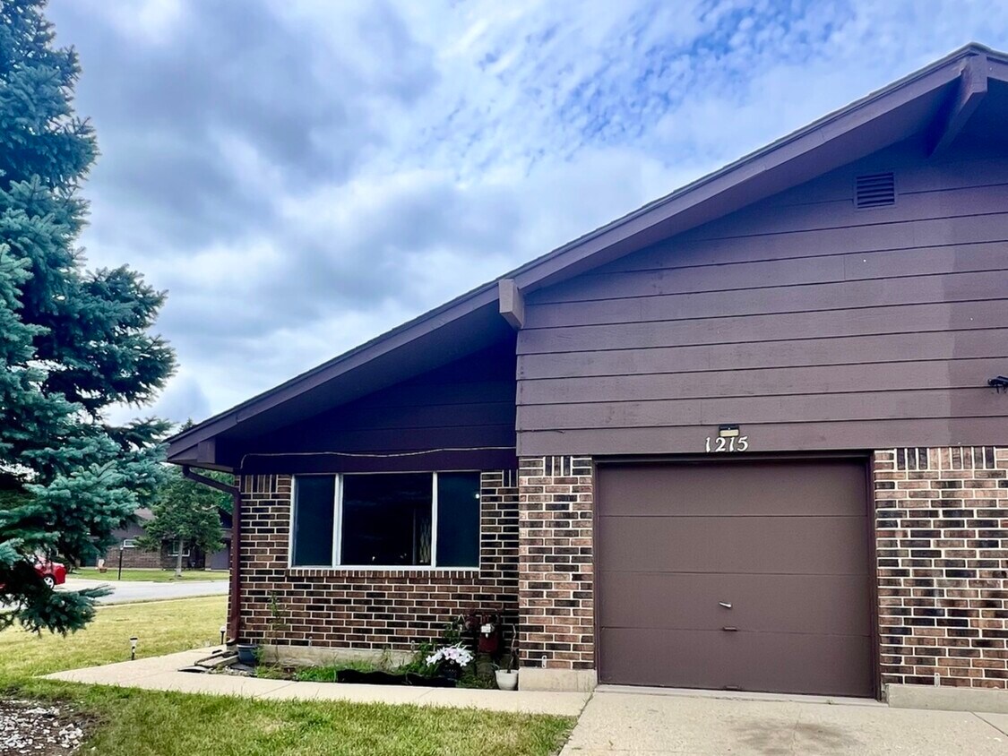 Foto principal - 1215 Fulton Dr