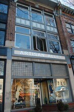 Building Photo - 323 W Broad St