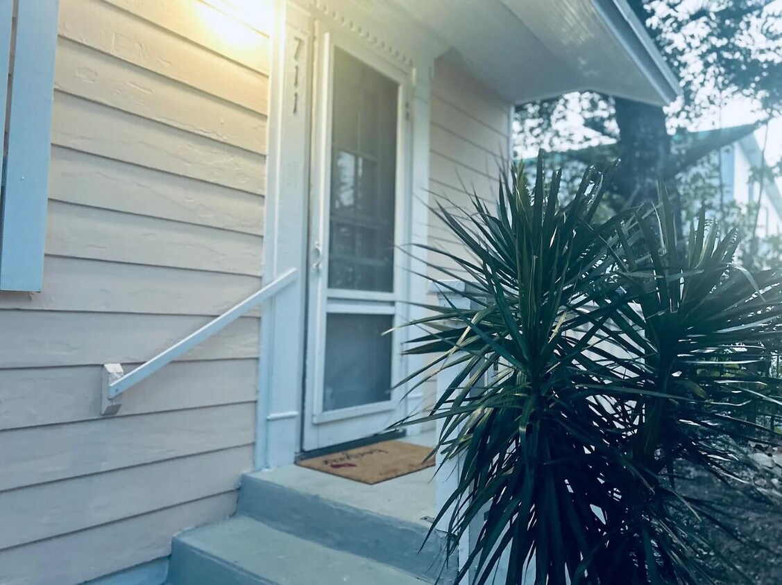 Foto principal - 707 2nd Ave S