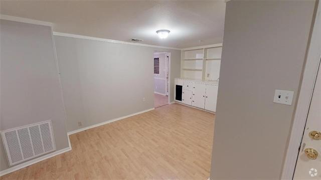 Building Photo - 154 Hoover Dr