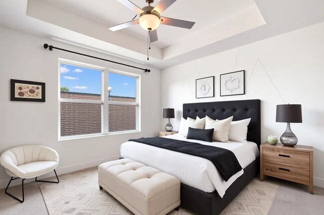 Building Photo - 1333 W 22nd St