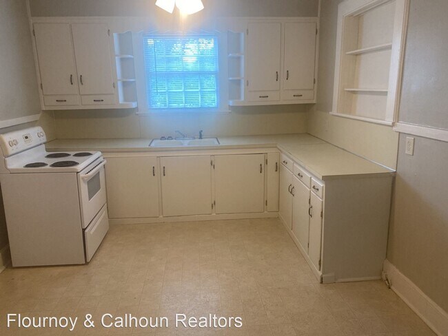 Building Photo - 3 br, 1 bath House - 3404 University Avenue