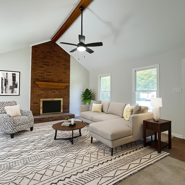 Building Photo - 1311 Hathshire Dr