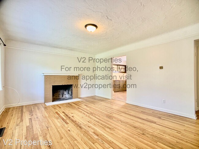 Foto del edificio - 3 br, 2 bath House - 10037 SE Linwood Ave