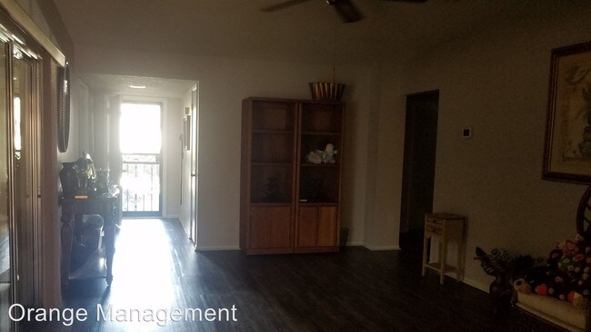 Foto del edificio - 3 br, 2 bath House - 1158 Calanda  Ave