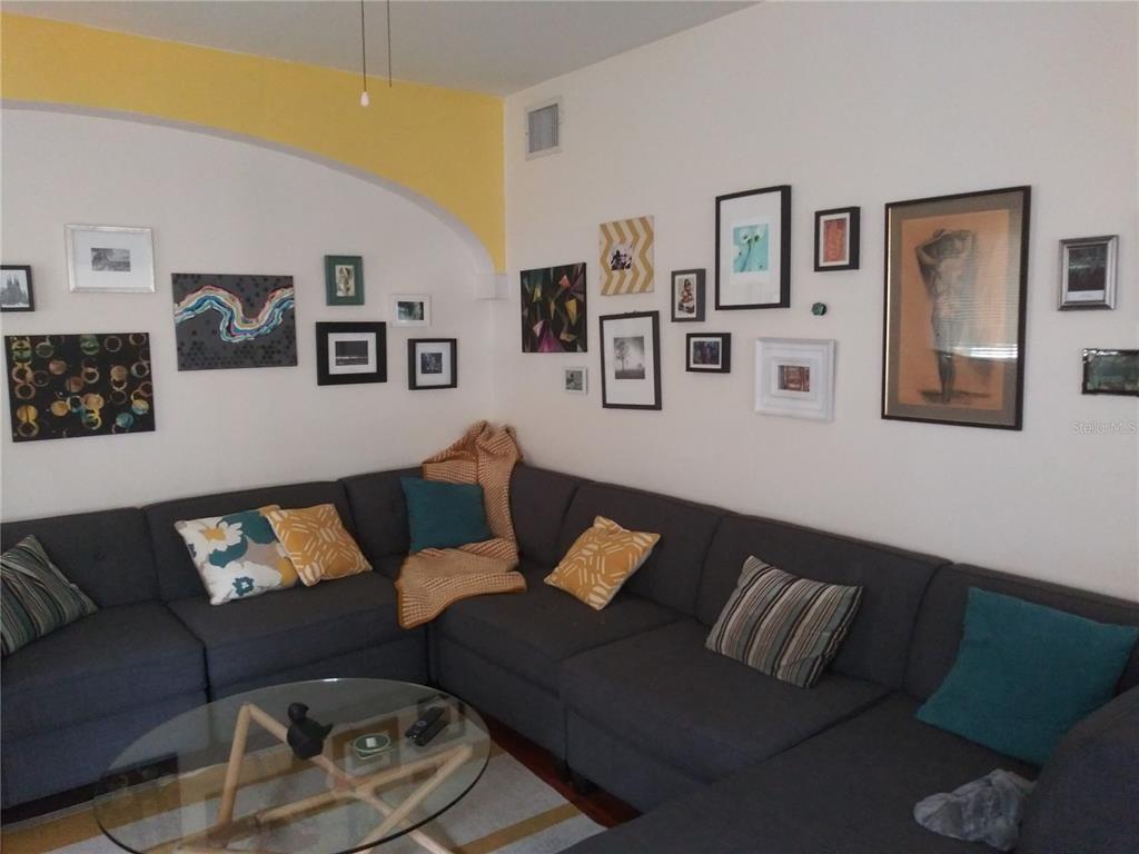 708 Grove St N, Saint Petersburg, FL 33701 Townhome Rentals in Saint