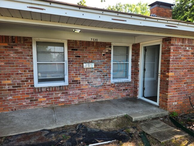 Foto del edificio - Compeltely Remodeled 3 Bedroom 3 Bathroom