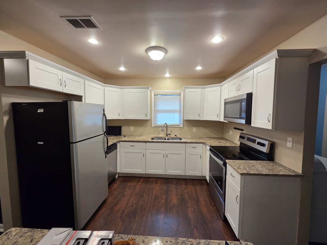 Photo - 1022 Ashby Grove SW (Atlanta, GA)