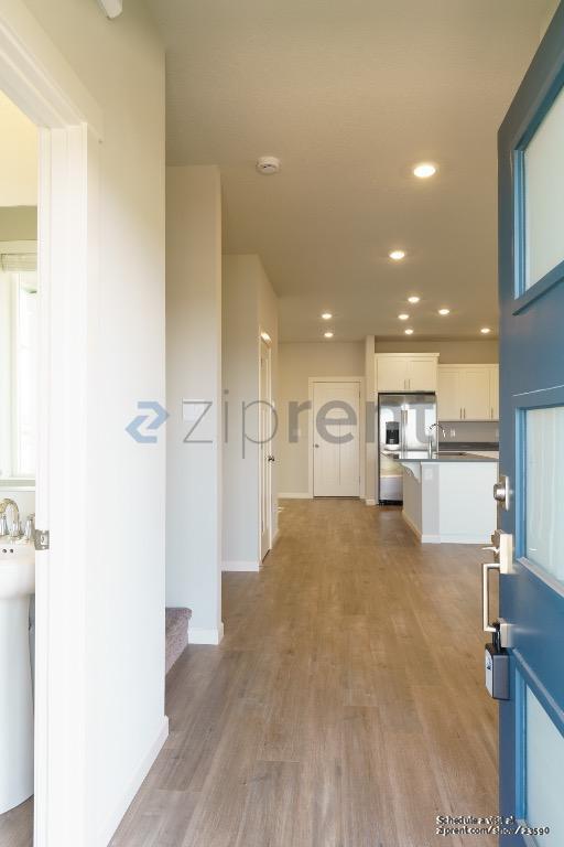 Building Photo - 4269 SE Sweetgum Ln